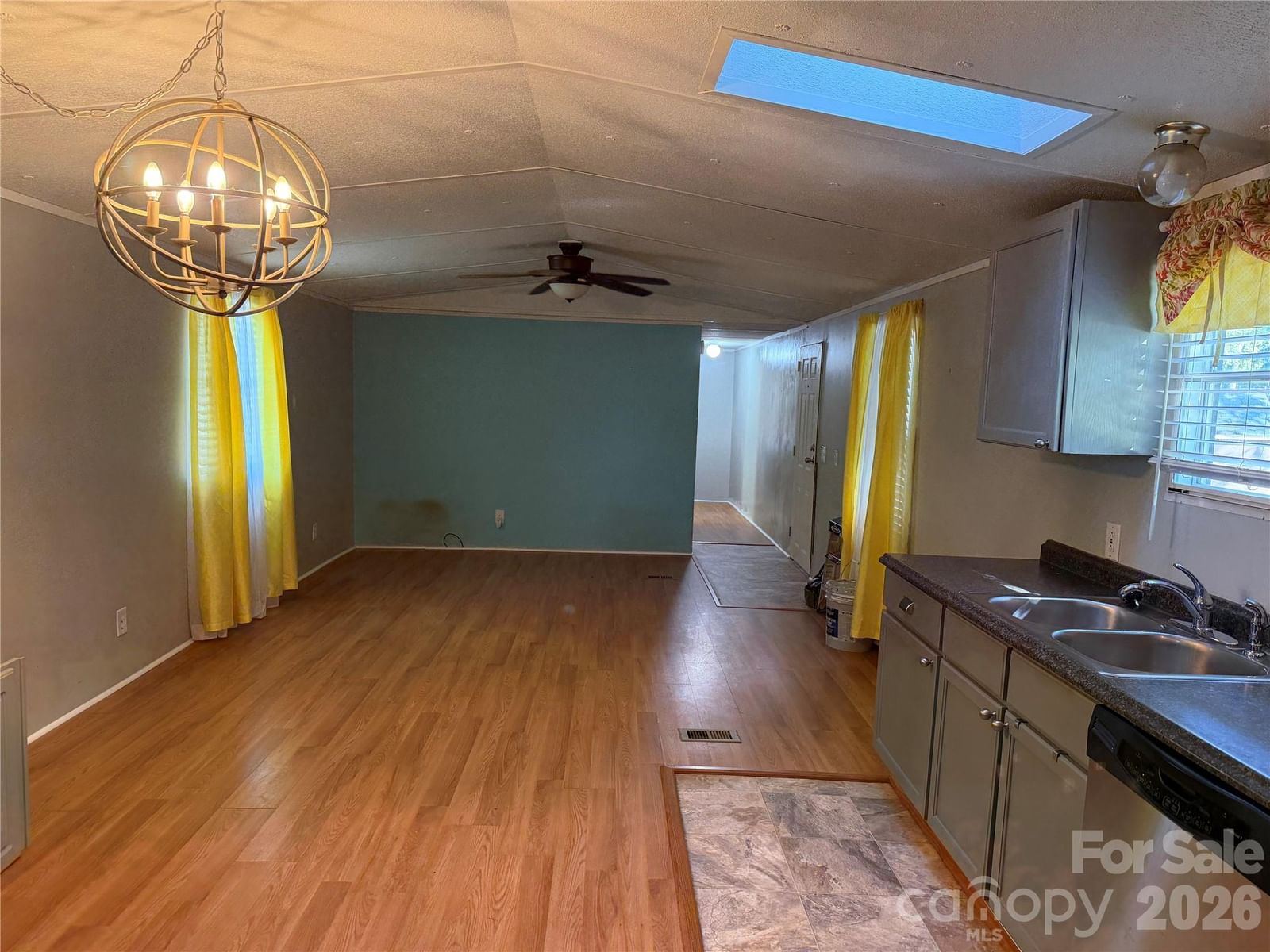 1025 29th Street Place, Conover, NC 28613 - Photo 5