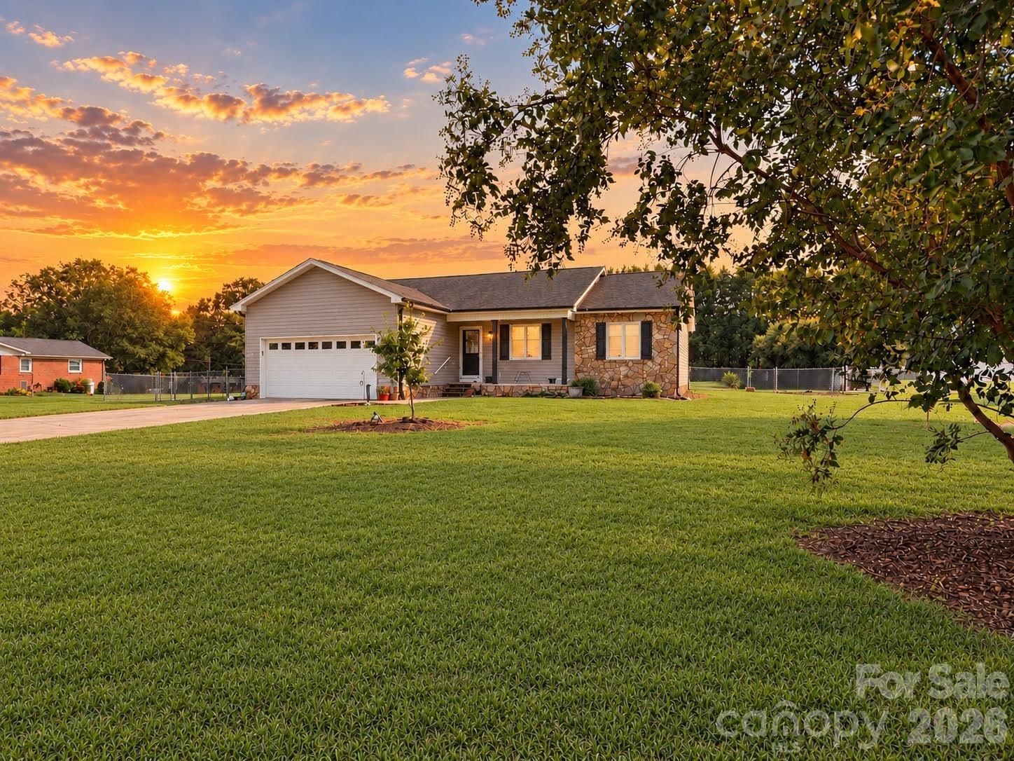 1677 Allen Lane, Conover, NC 28613