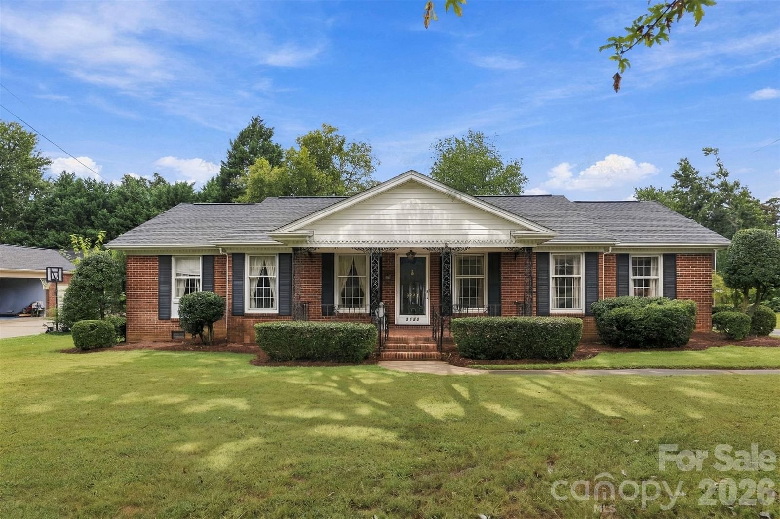 Property at 3223 Gardner Park, Gastonia, NC 28054