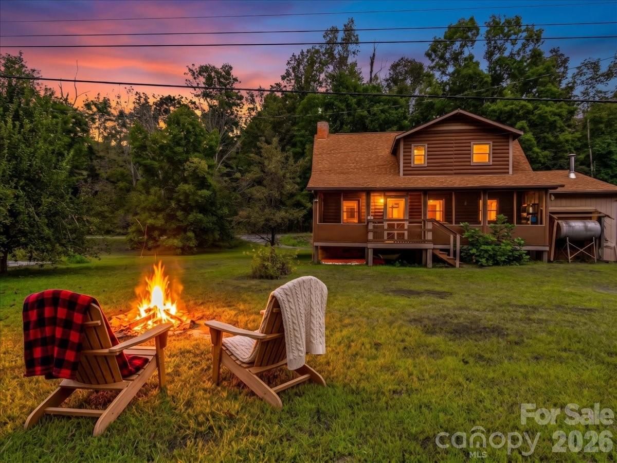 3206 Fork Mountain Road, Bakersville, NC 28705
