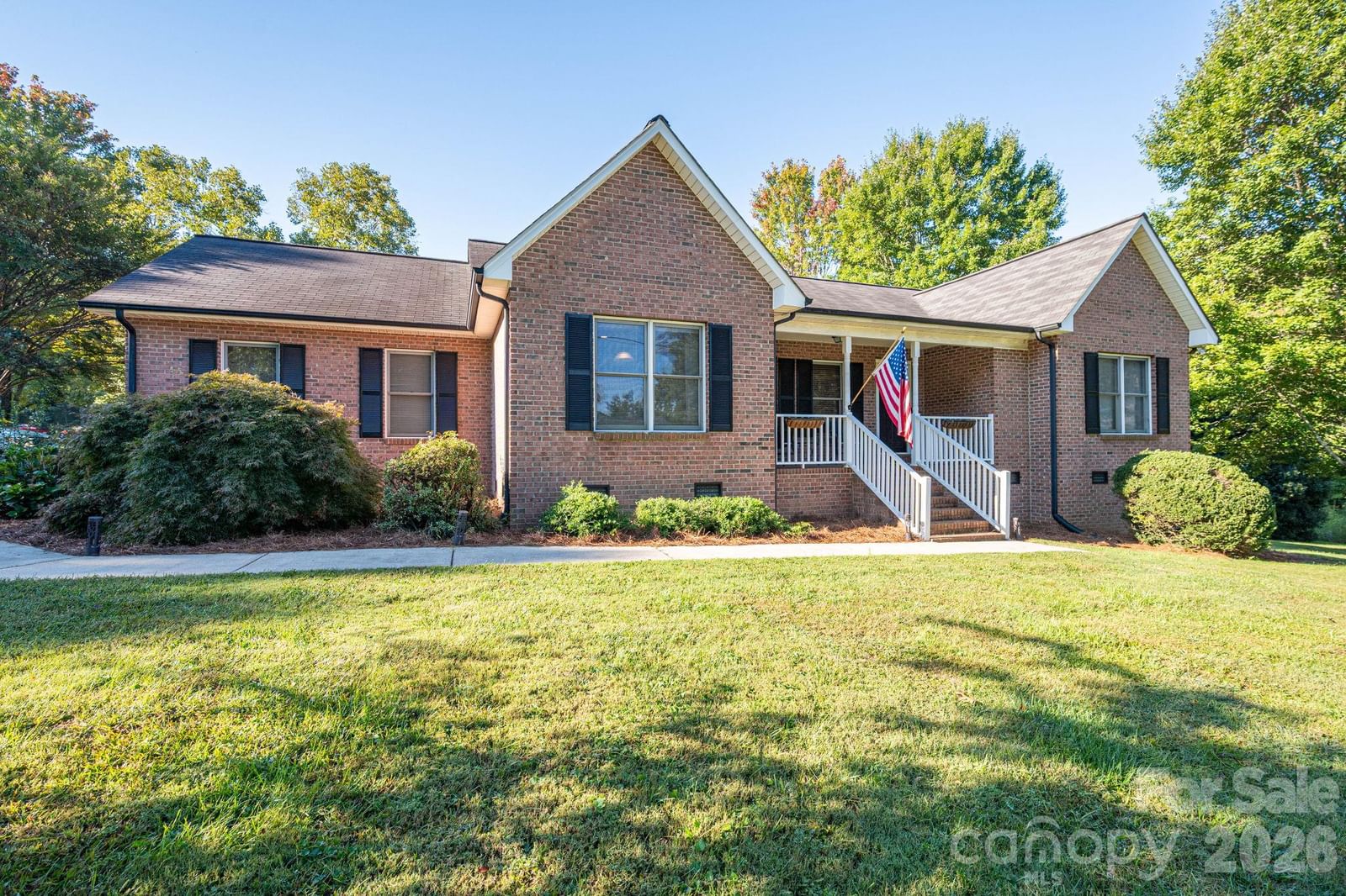 102 Moore Street, Lincolnton, NC 28092 - Photo 2
