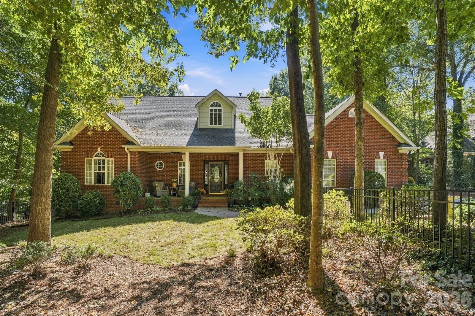 232 Pebble Stone Lane, Matthews, NC 28104