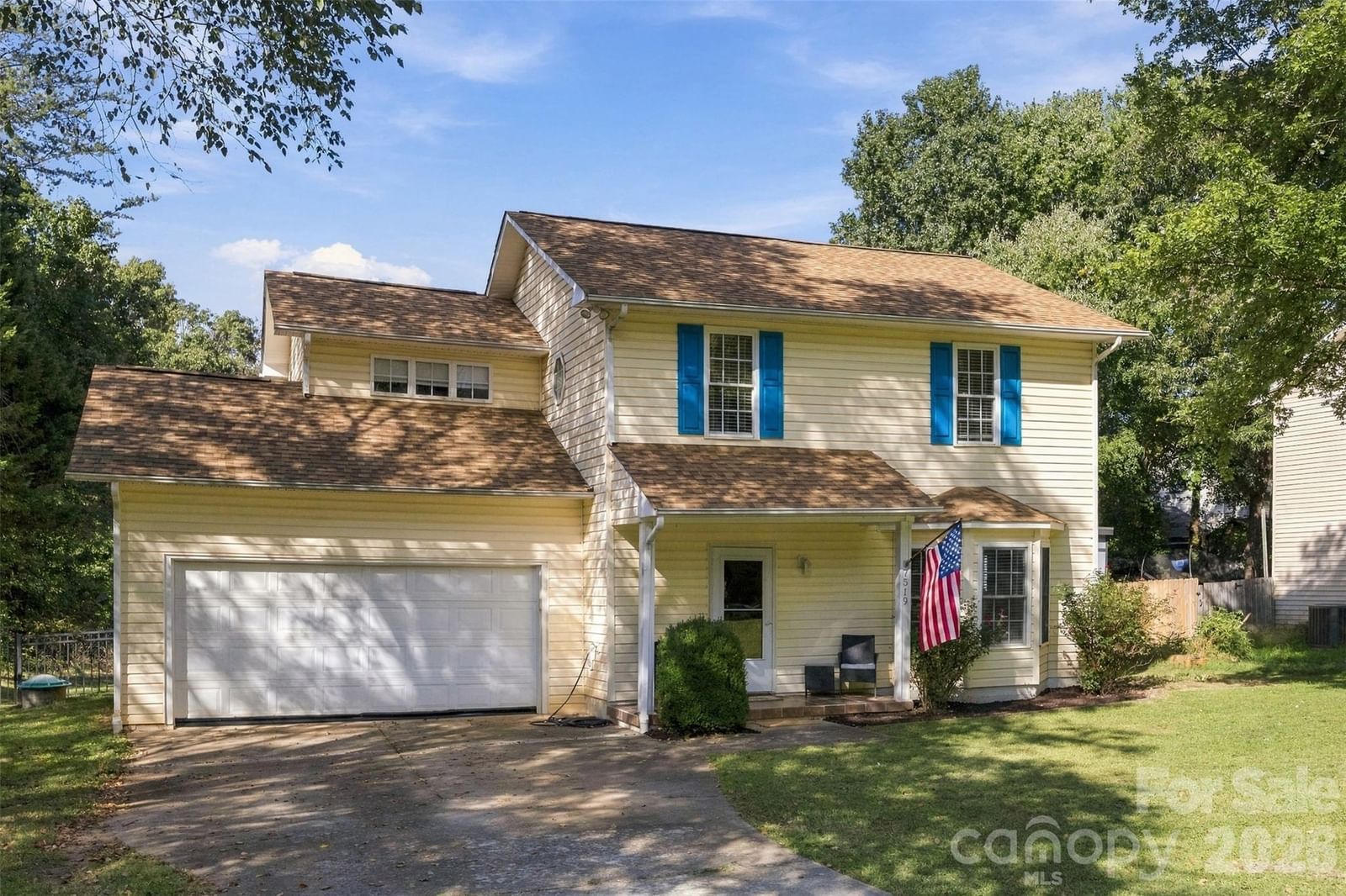 7519 Katherine Drive, Denver, NC 28037 - Photo 2