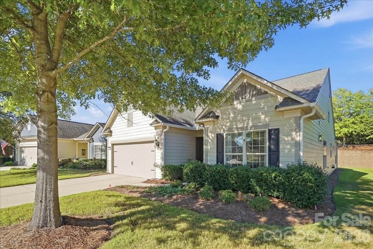 389 Harvest Valley Lane, Fort Mill, SC 29715 - Photo 2