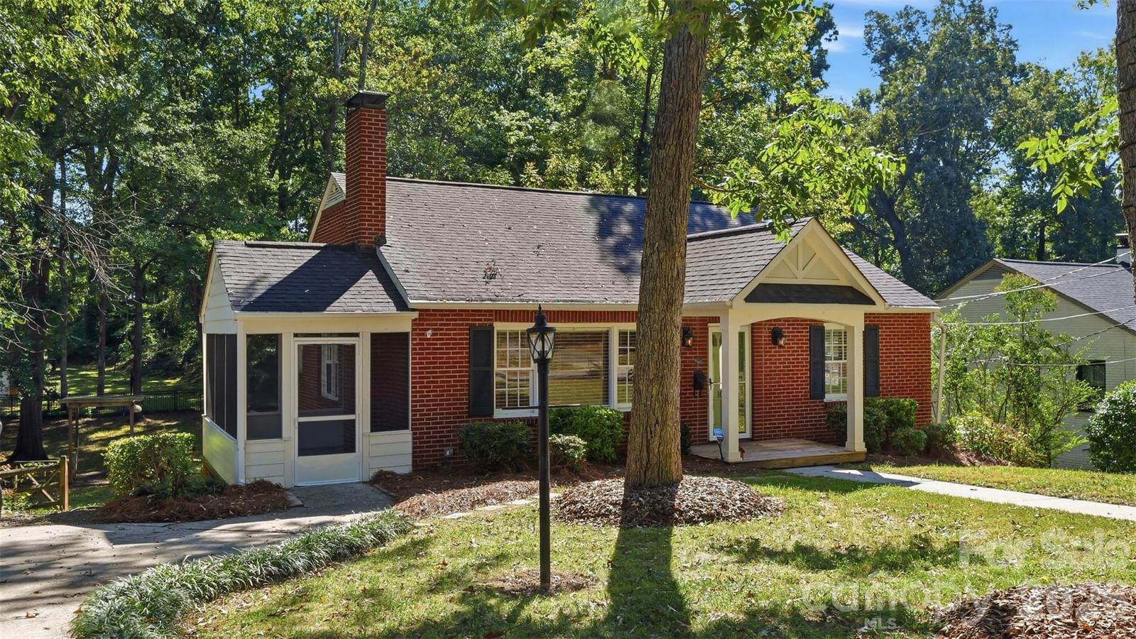 1004 South Street, Gastonia, NC 28052 - Photo 2