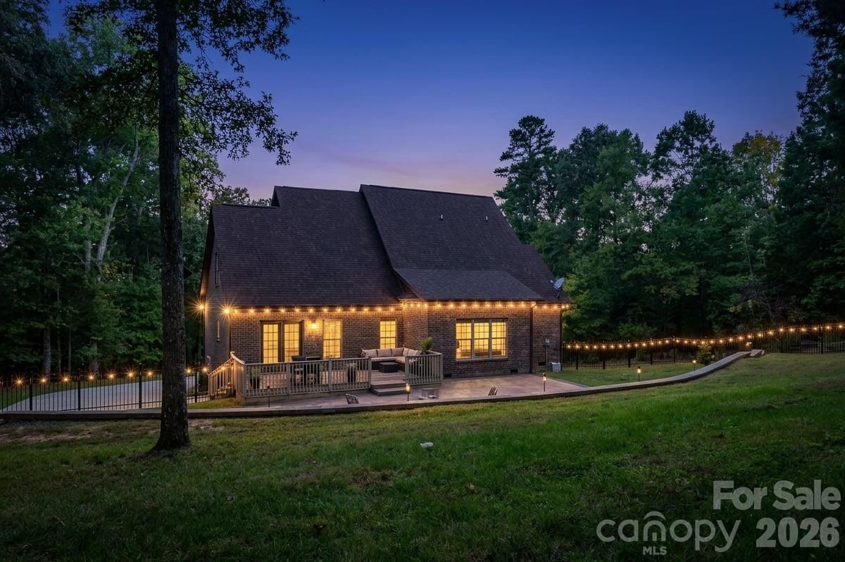 330 Woodland Glen Road, Clover, SC 29710 - Photo 3