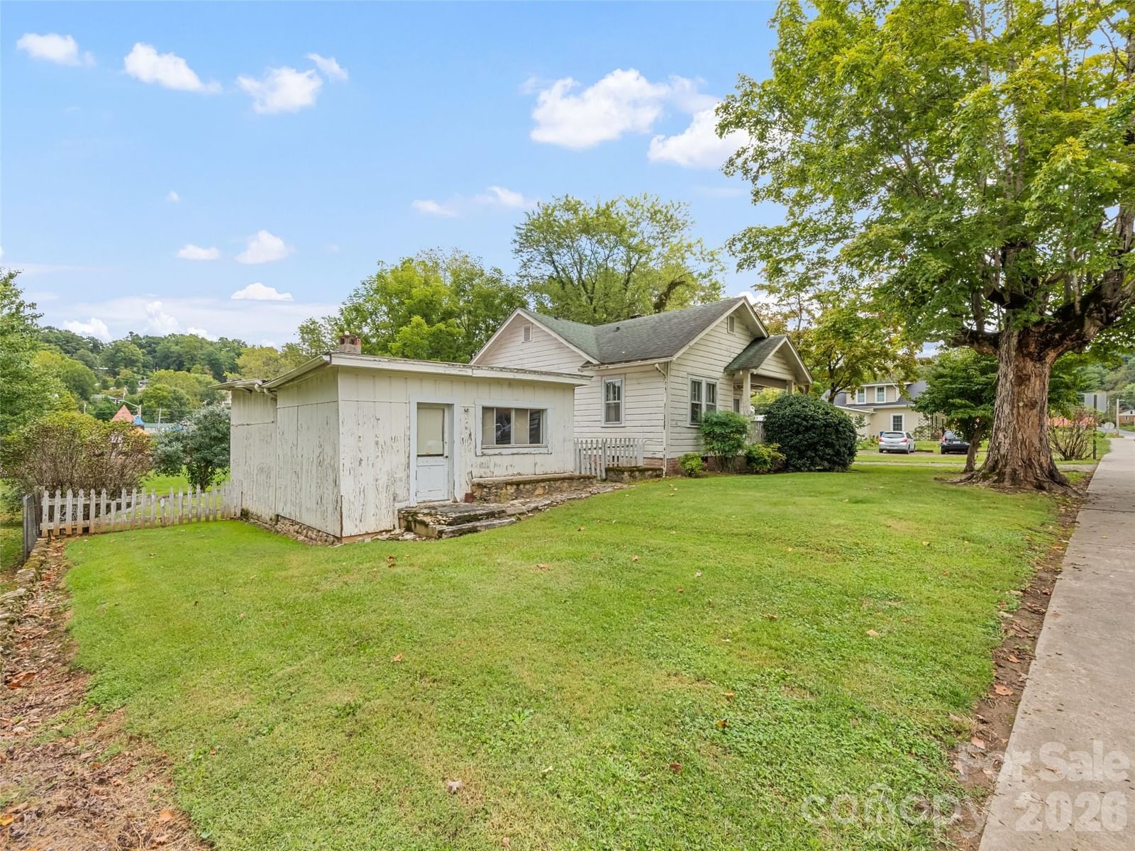 102 Marshall Street, Waynesville, NC 28786 - Photo 4