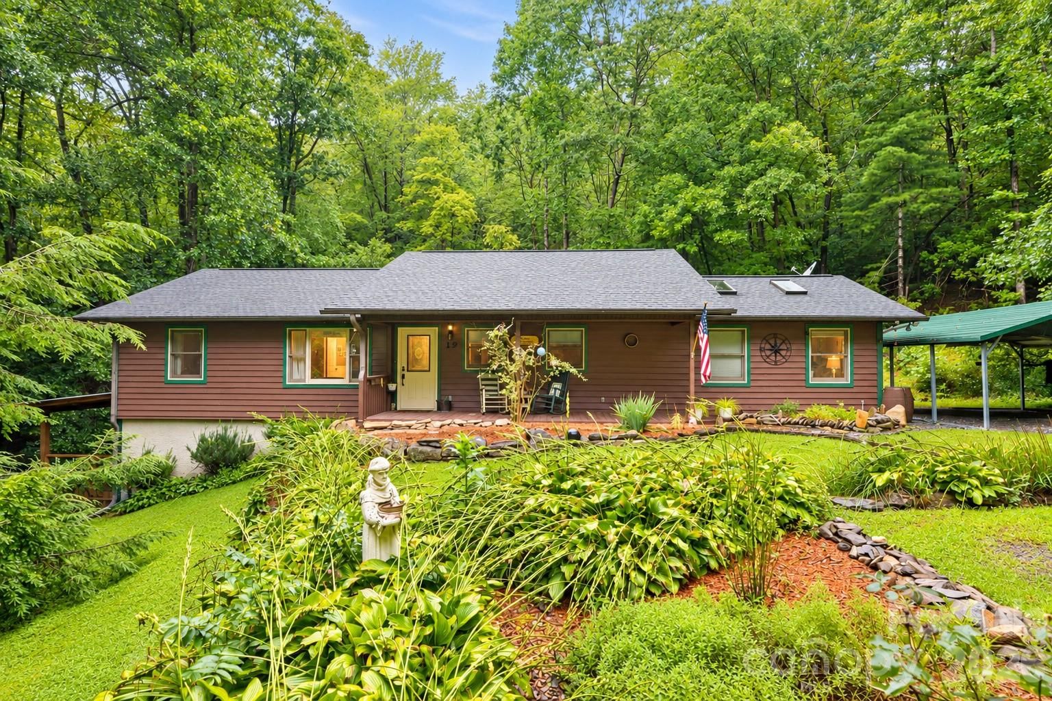 19 Forge Drive, Mills River, NC 28759