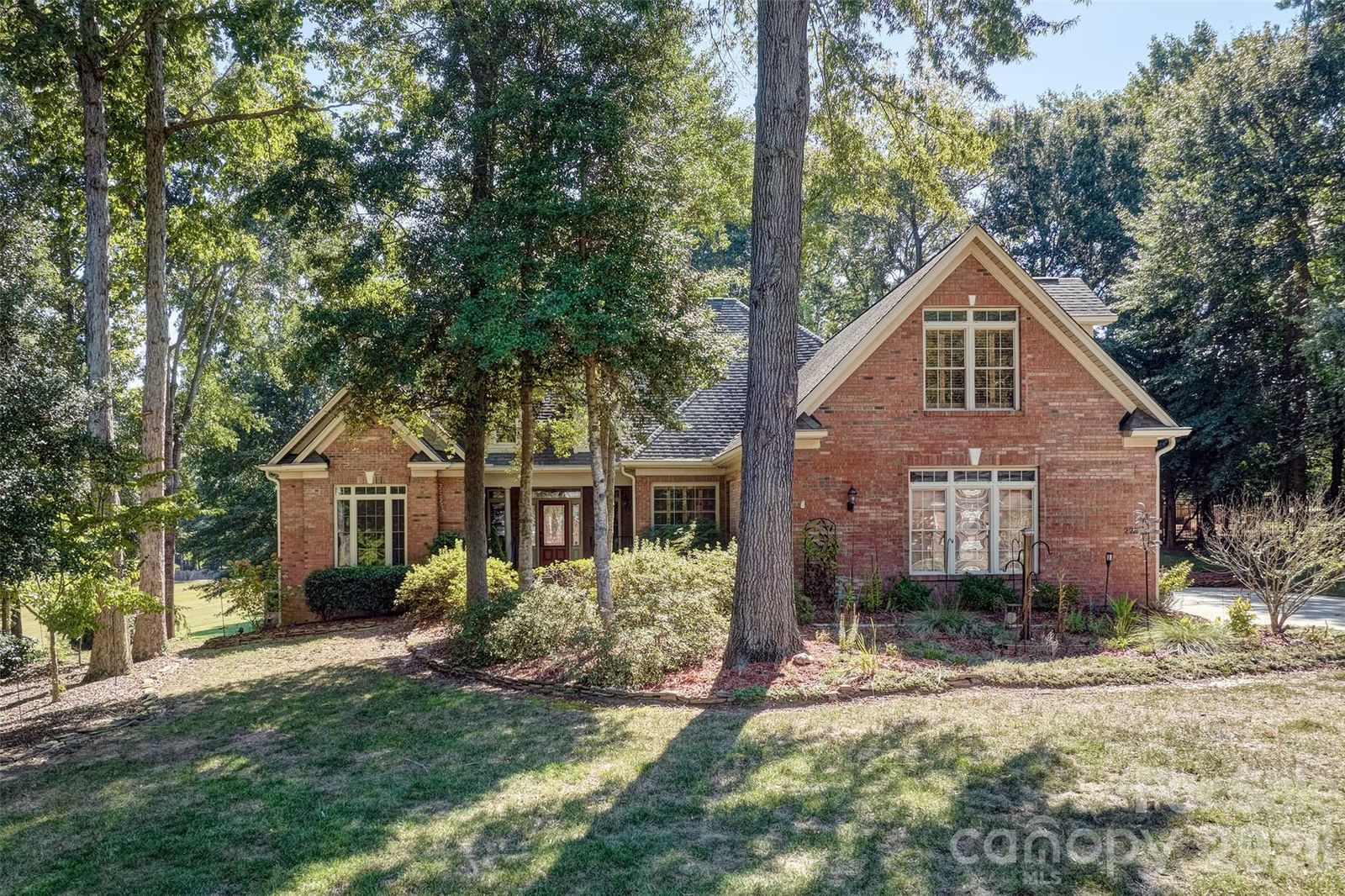 225 Highland Forest Drive, Lake Wylie, SC 29710