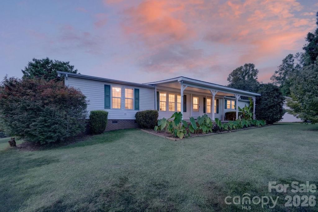 6041 Kaylas Ridge Road, Connelly Springs, NC 28612