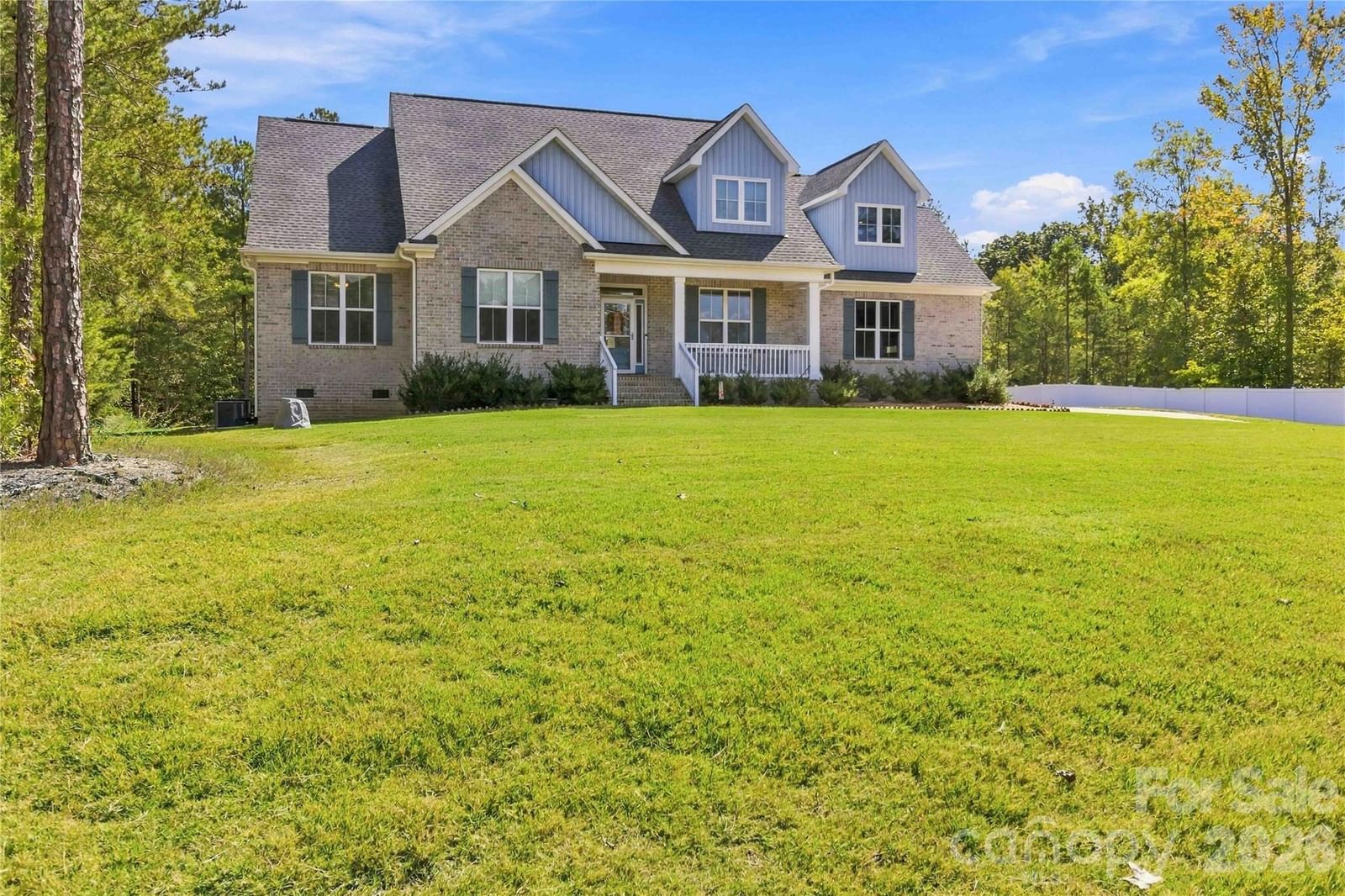 418 Kingsburry Road, Clover, SC 29710 - Photo 3