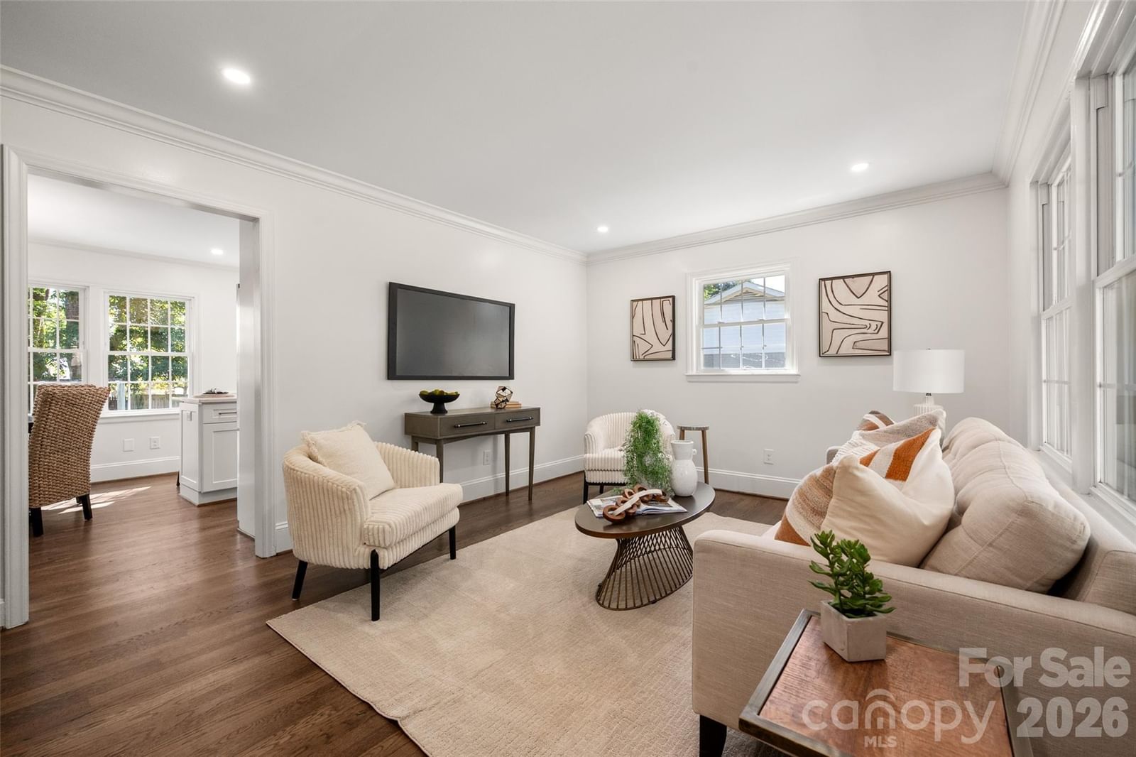 6929 Thorncliff Drive, Charlotte, NC 28210 - Photo 3