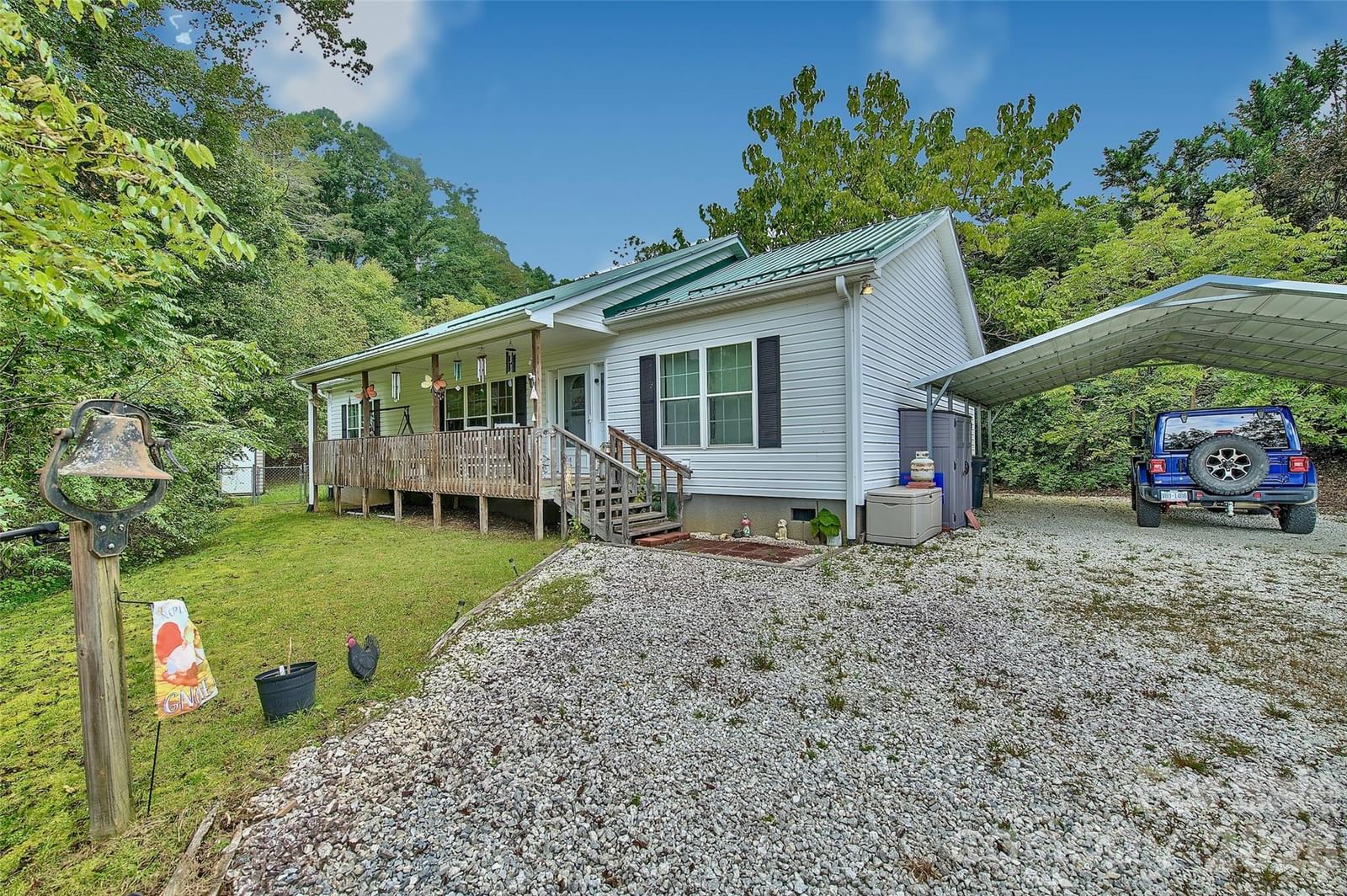 397 Reservoir Road, Spruce Pine, NC 28777