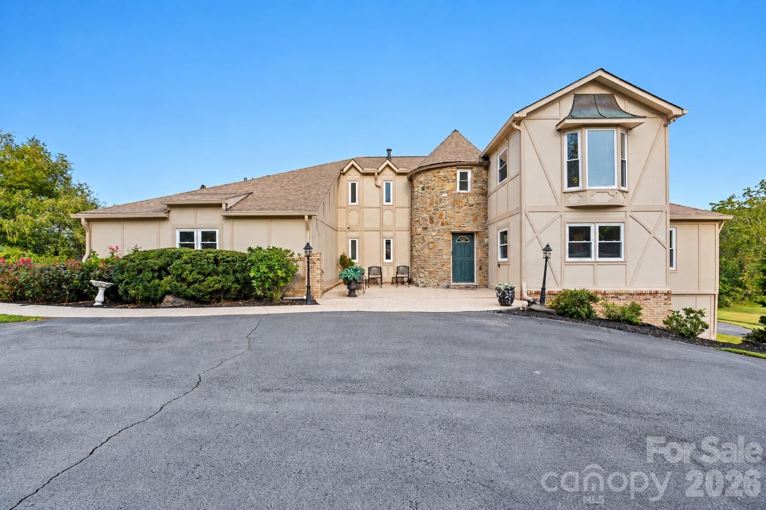 422 Crooked Creek Road, Hendersonville, NC 28739 - Photo 2