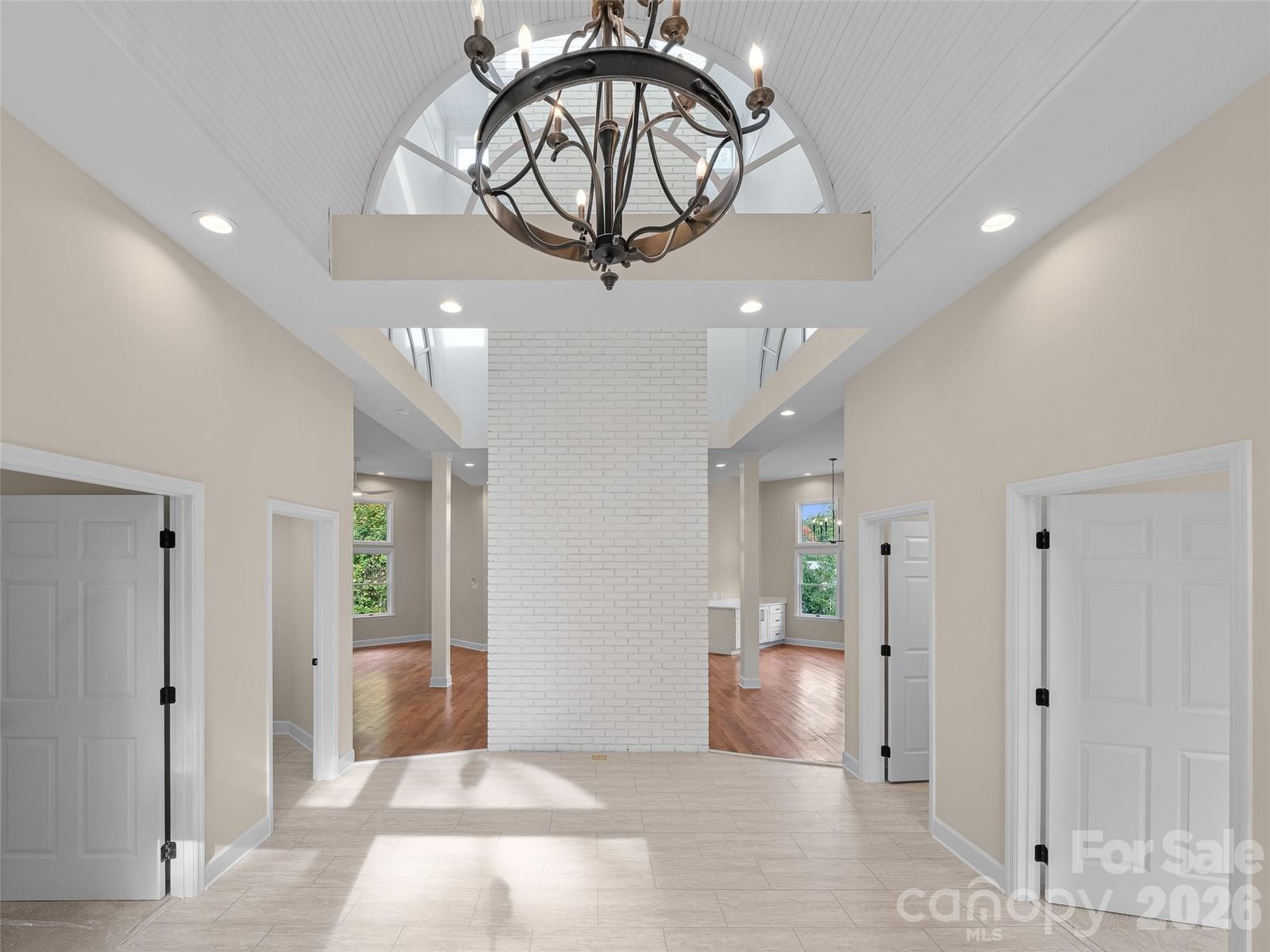 18 Carriage Park Way, Hendersonville, NC 28791 - Photo 2