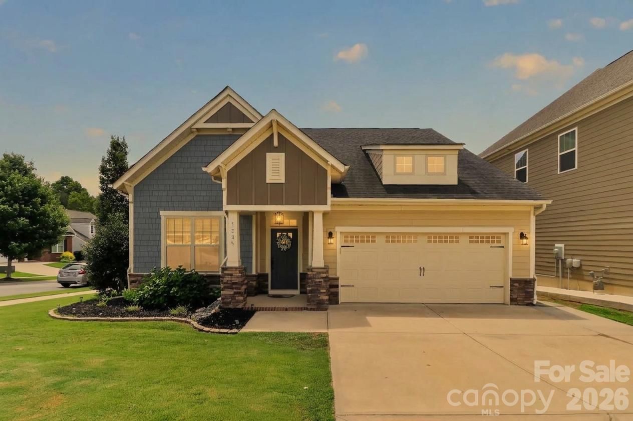 Property at 128 Creekside Crossing, Mooresville, NC 28117