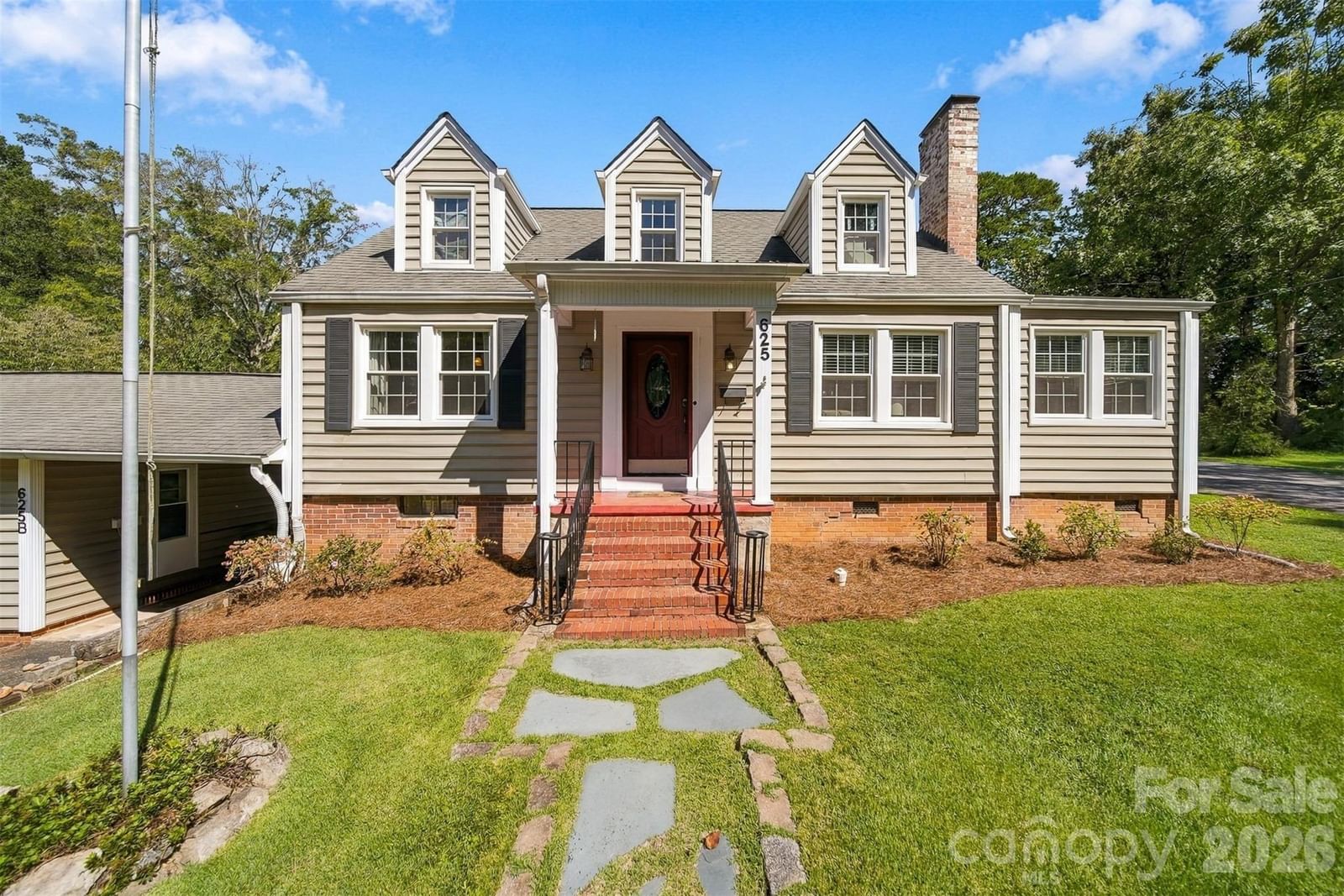 625 Park Drive, Lincolnton, NC 28092 - Photo 2