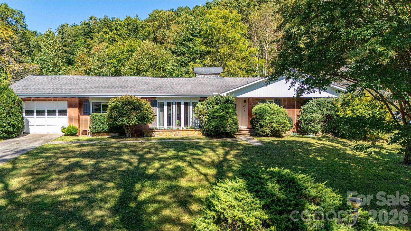 2586 Kim Miller Road, Lake Toxaway, NC 28747 - Photo 2