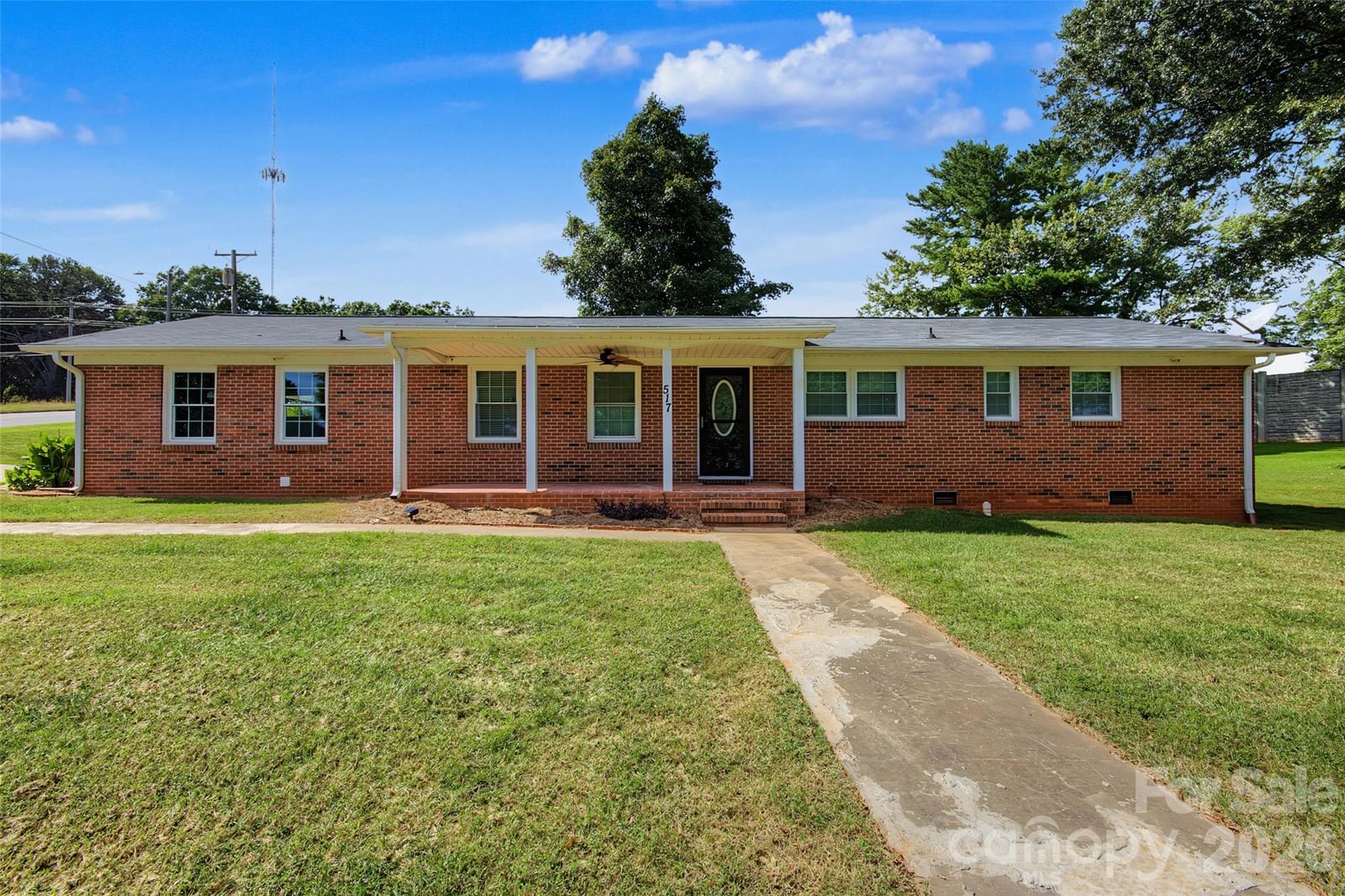 517 Carolina Avenue, Statesville, NC 28677