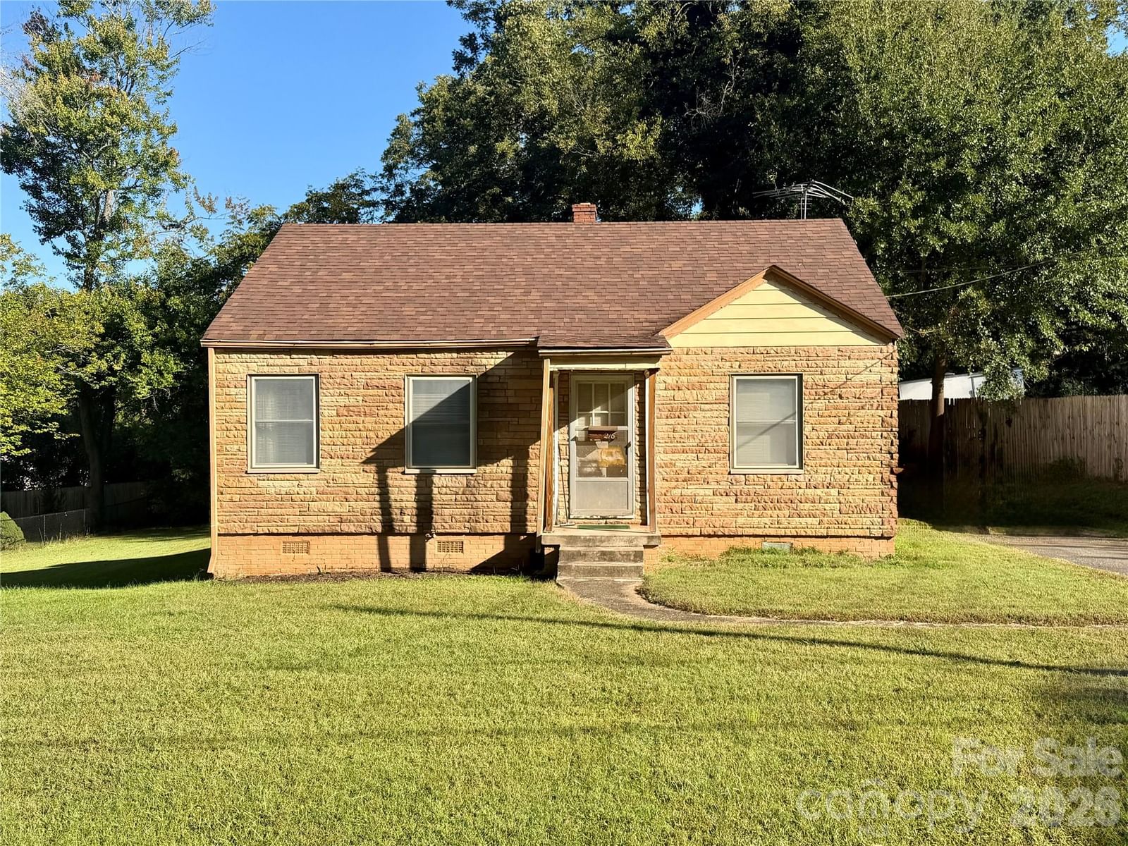 Property at 216 9th, Newton, NC 28658