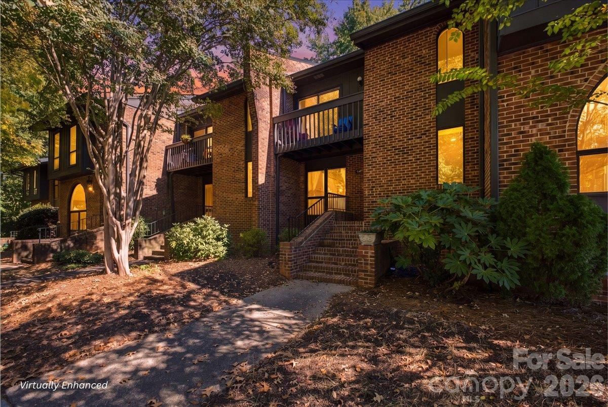 5805 Sharon Road #E, Charlotte, NC 28210