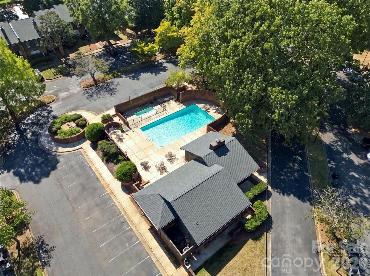 5805 Sharon Road #E, Charlotte, NC 28210 - Photo 2