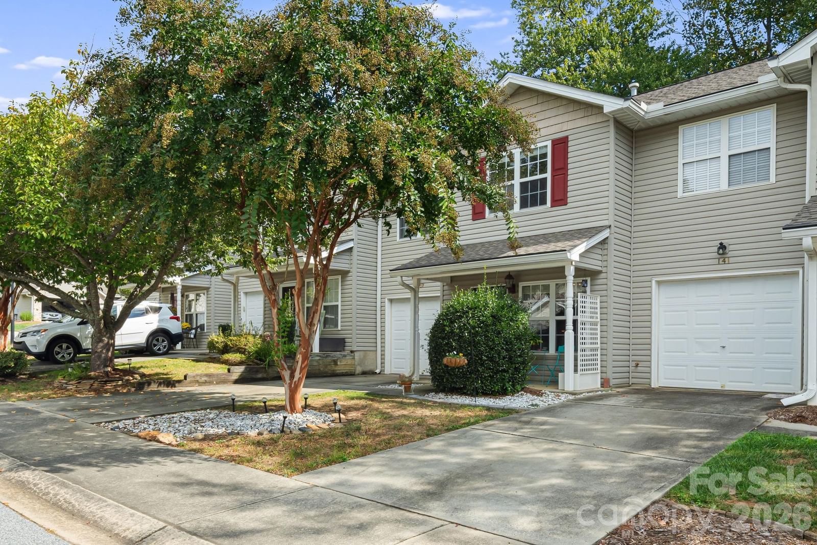 137 Wiltshire Circle, Fletcher, NC 28732 - Photo 2