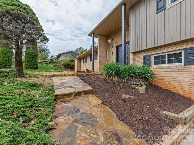 1824 Chrosaro Place, Lenoir, NC 28645 - Photo 4