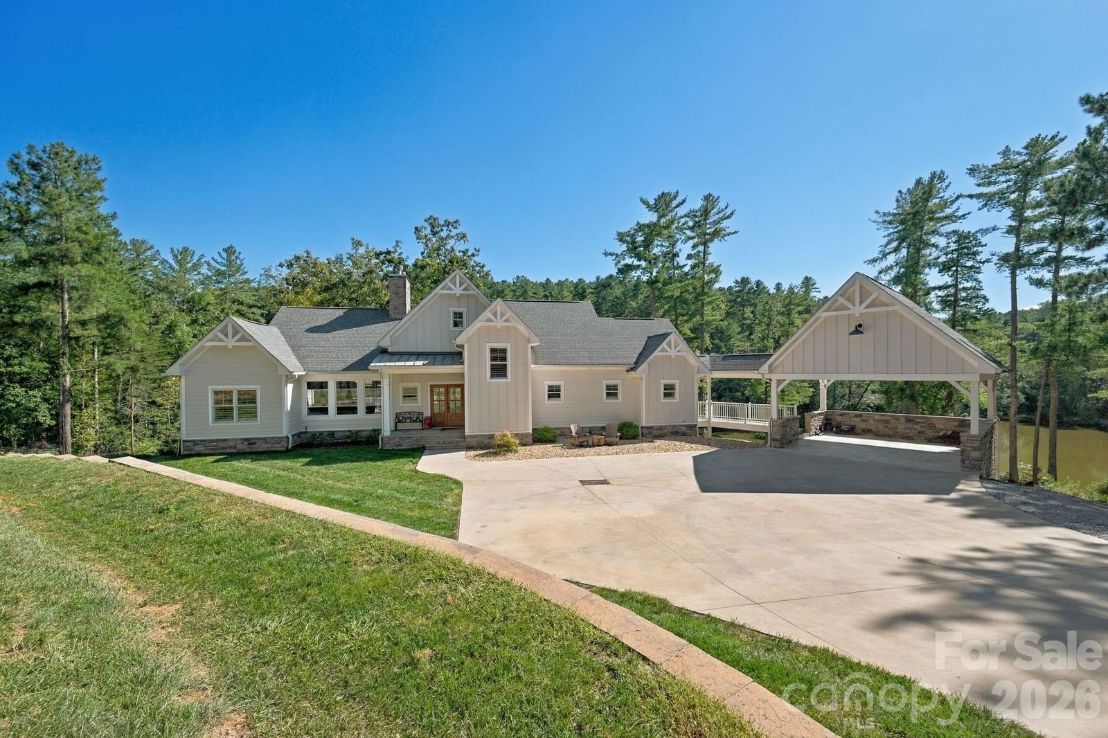 6810 McGalliard Pointe Drive, Valdese, NC 28690