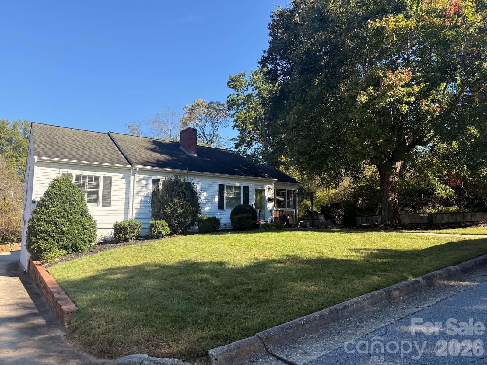 1008 Grove Avenue, Lenoir, NC 28645