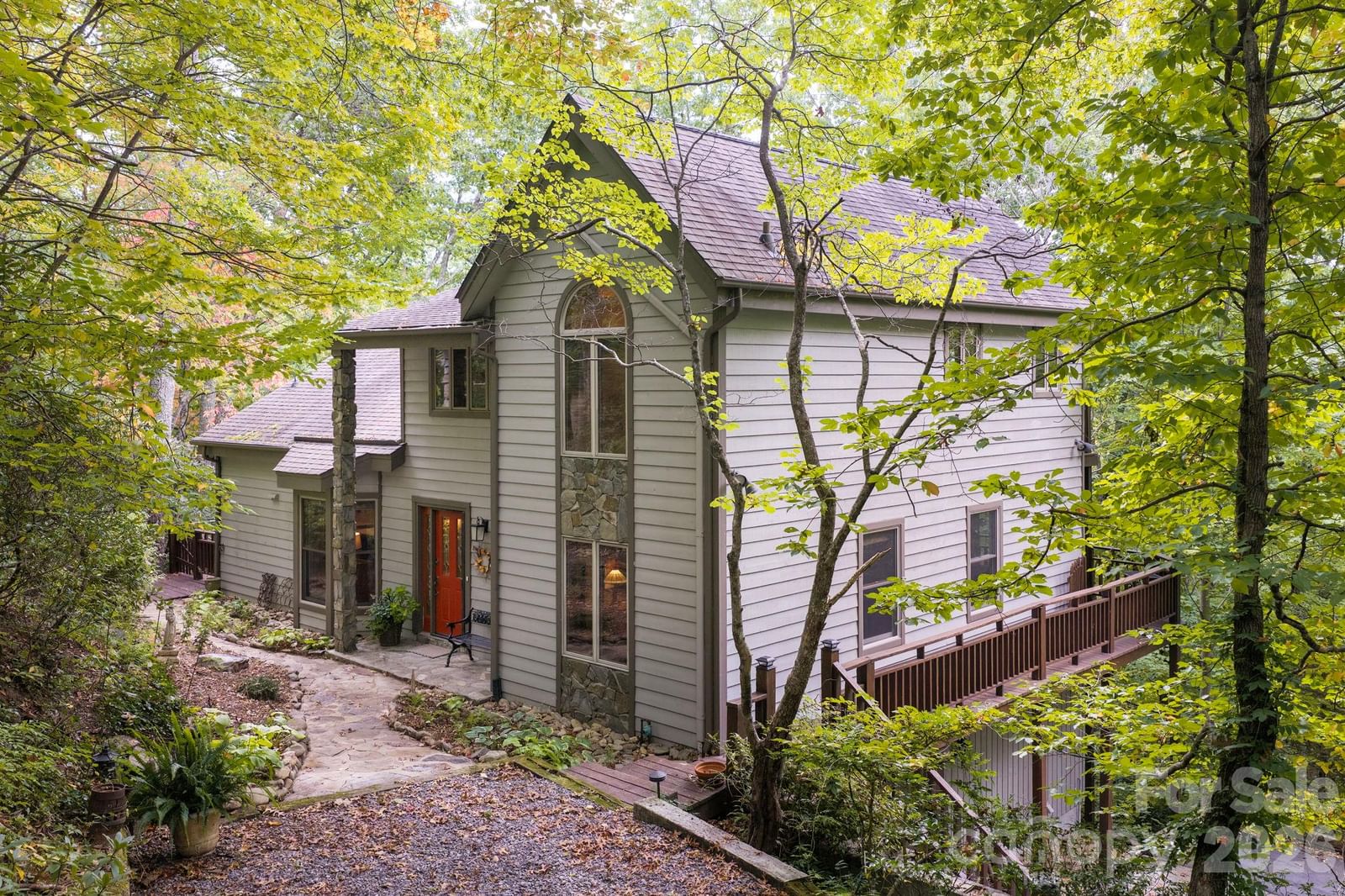 355 Summer Haven Road, Swannanoa, NC 28778