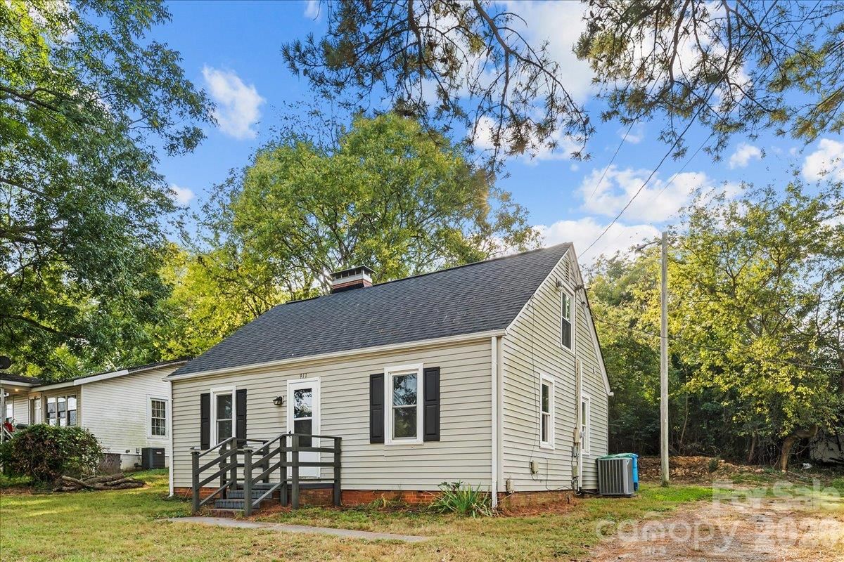 911 Carolina Avenue, Albemarle, NC 28001 - Photo 4