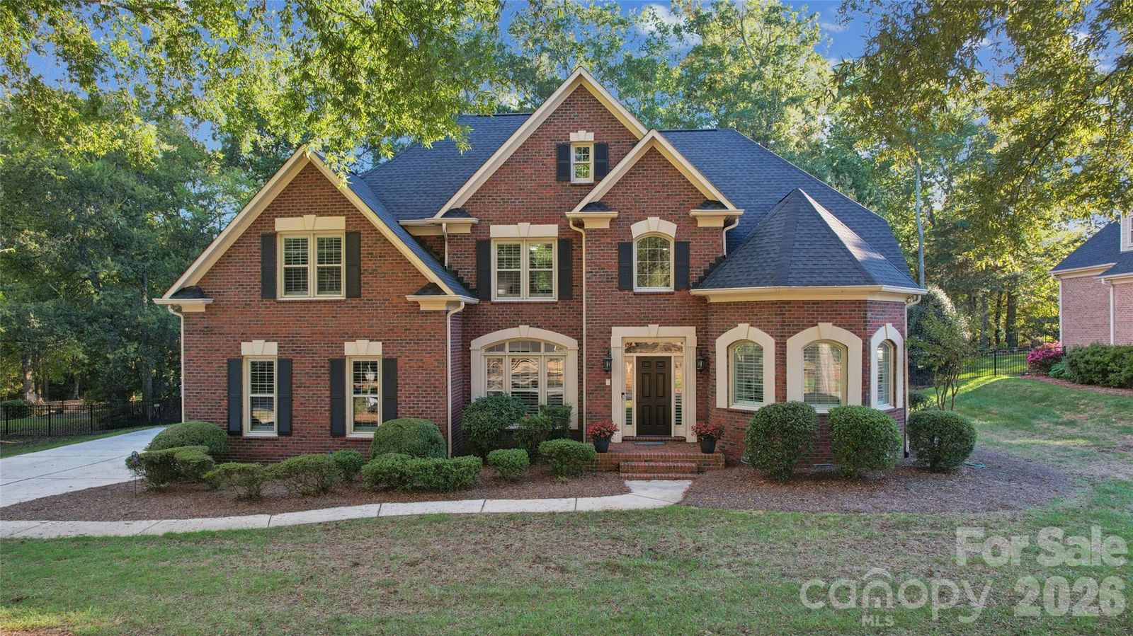 832 Kings Crossing Drive, Concord, NC 28027 - Photo 2