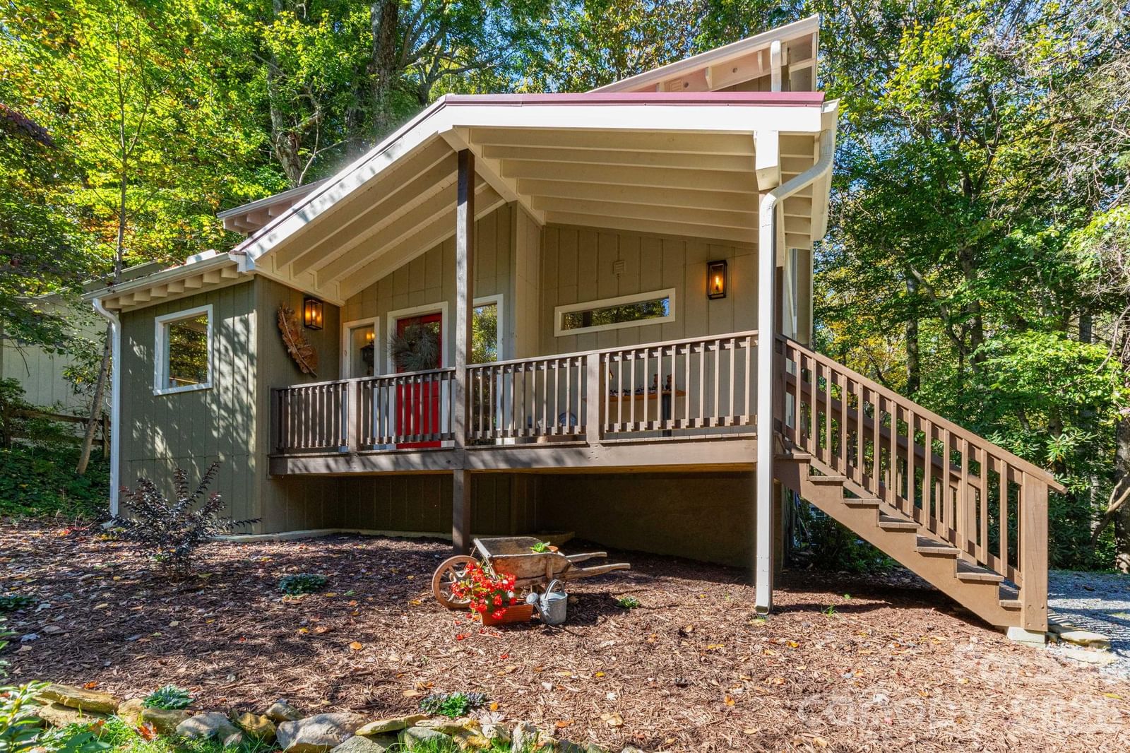 85 Susan Drive, Maggie Valley, NC 28751