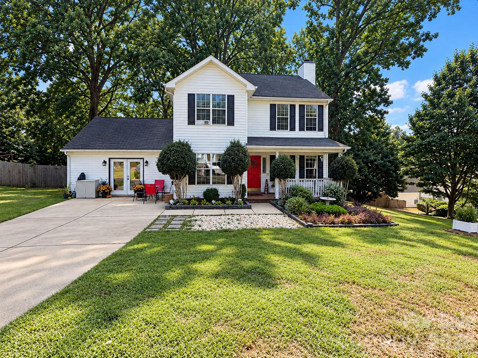 129 Shade Tree Circle, Fort Mill, SC 29715 - Photo 2