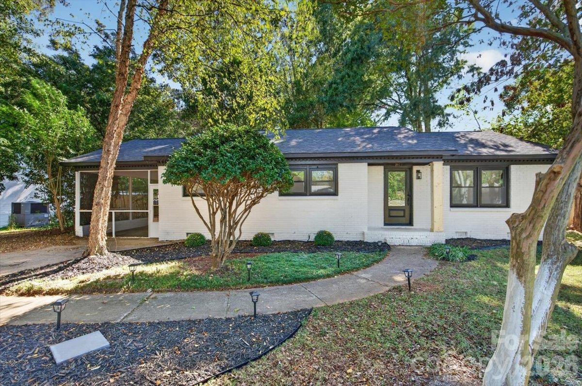 Property at 3921 Havenwood, Charlotte, NC 28205