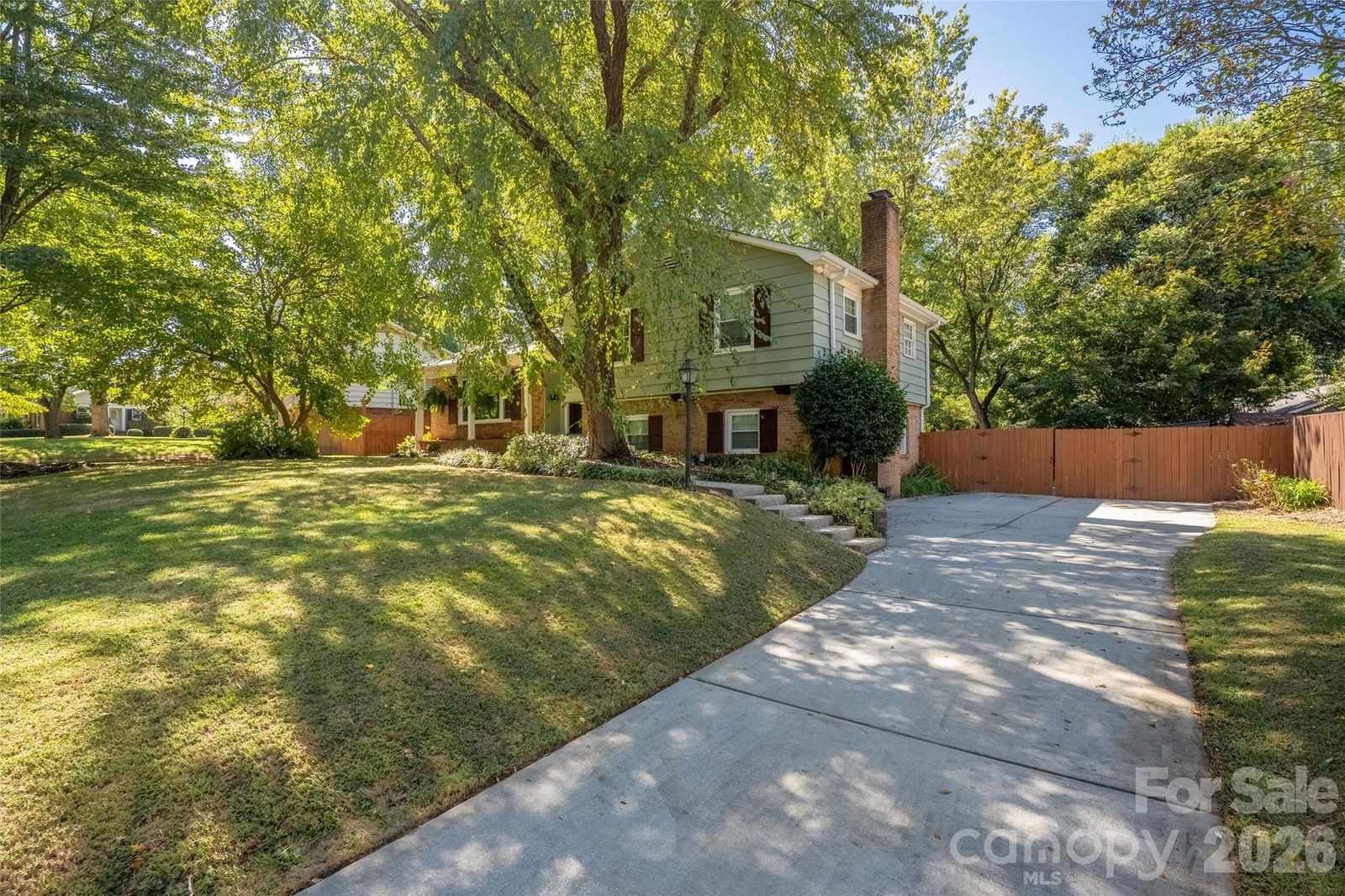 1912 Wedgedale Drive, Charlotte, NC 28210 - Photo 2