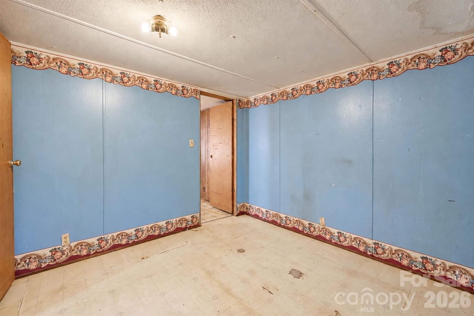 2495 Harding Road, Connelly Springs, NC 28612 - Photo 4