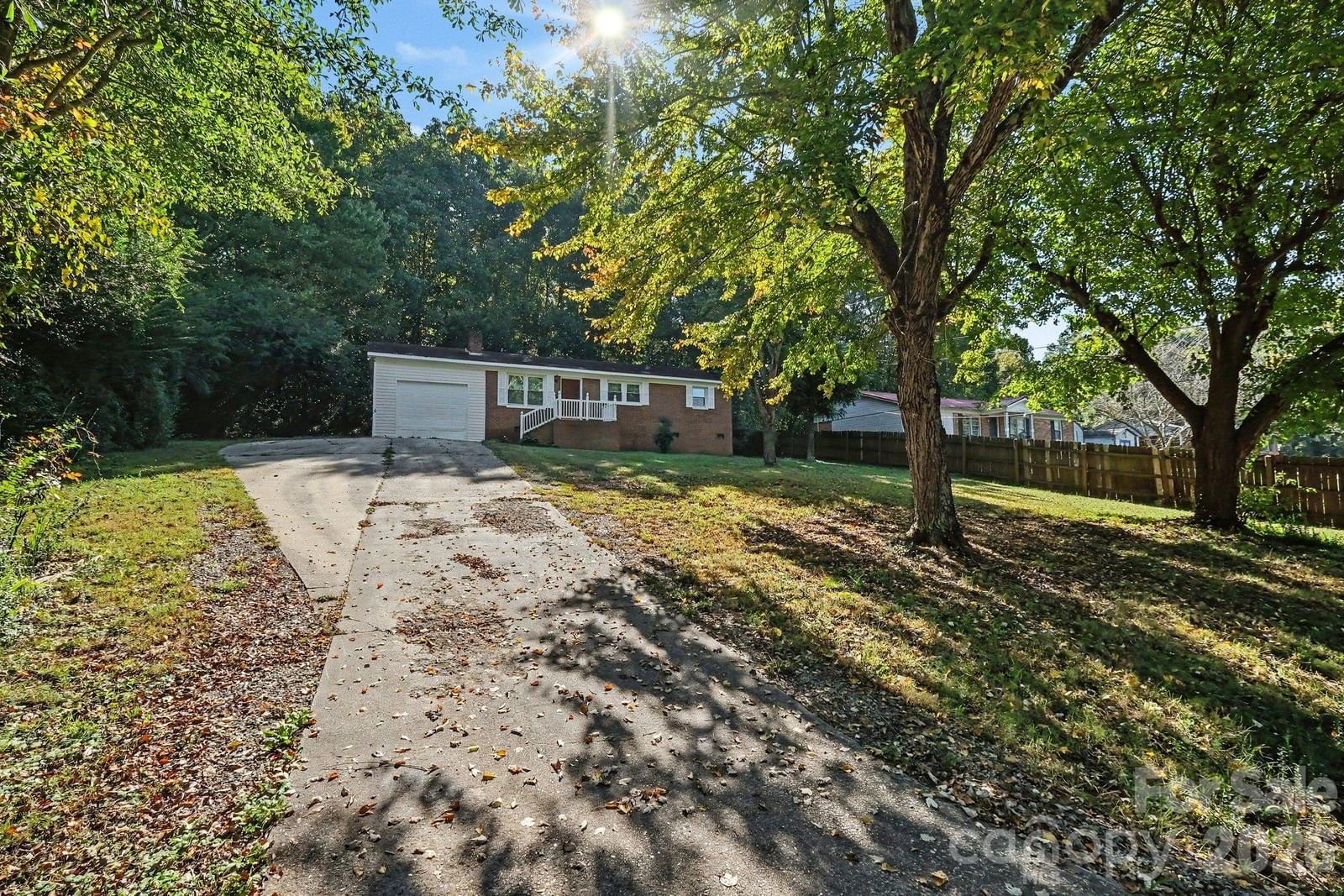 306 Hubbard Street, Lincolnton, NC 28092 - Photo 4