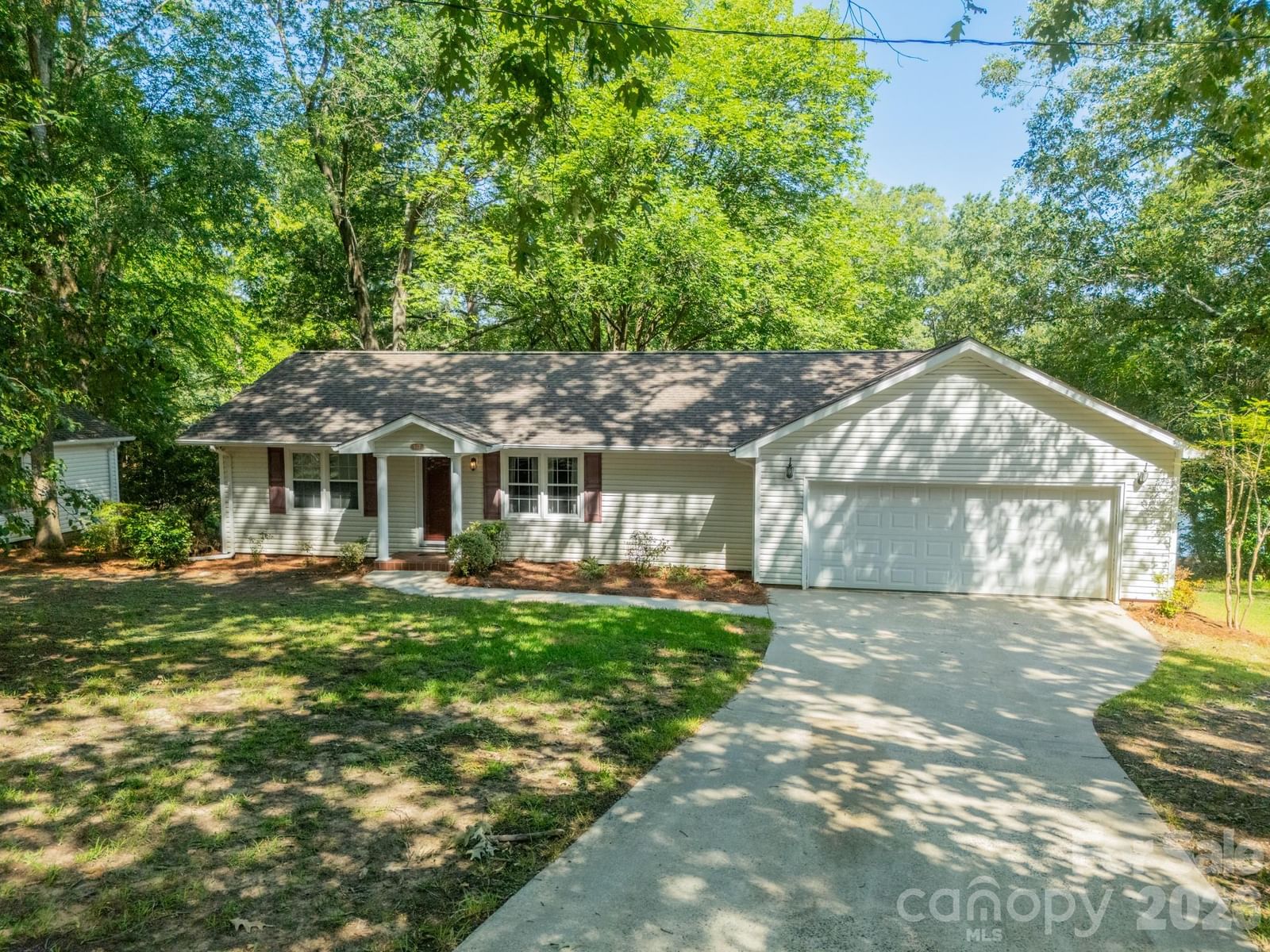 1077 Shore Drive, Lancaster, SC 29720 - Photo 5