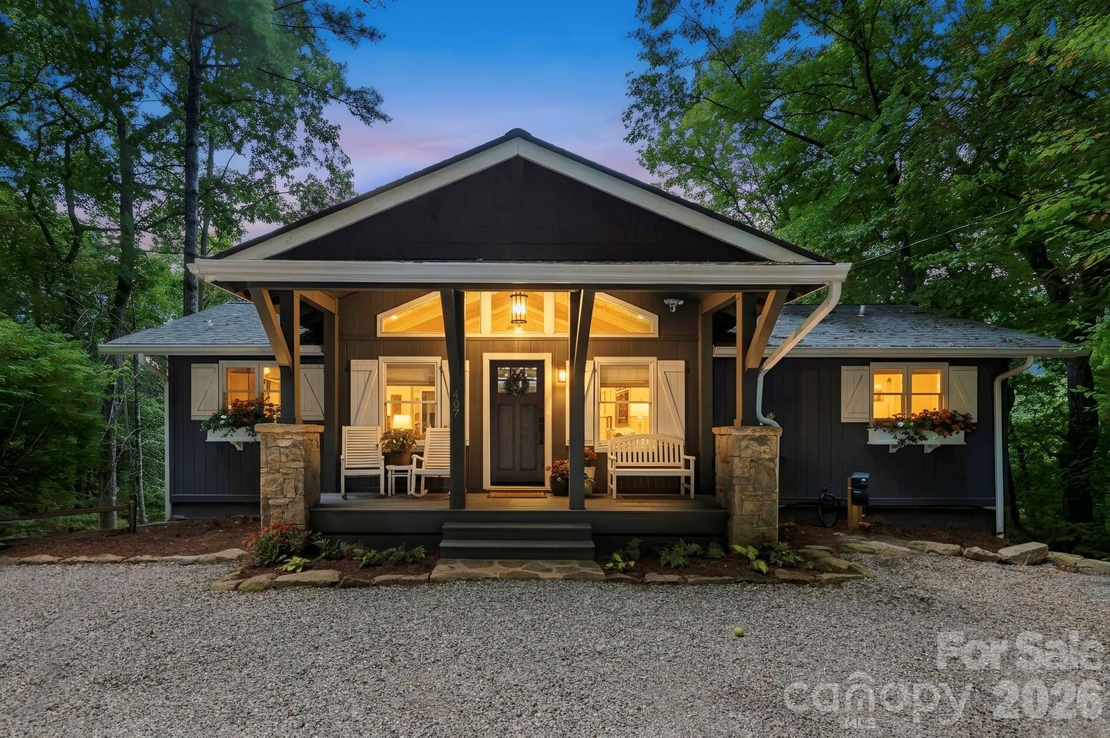 407 Crescent Moon Lane, Cashiers, NC 28717