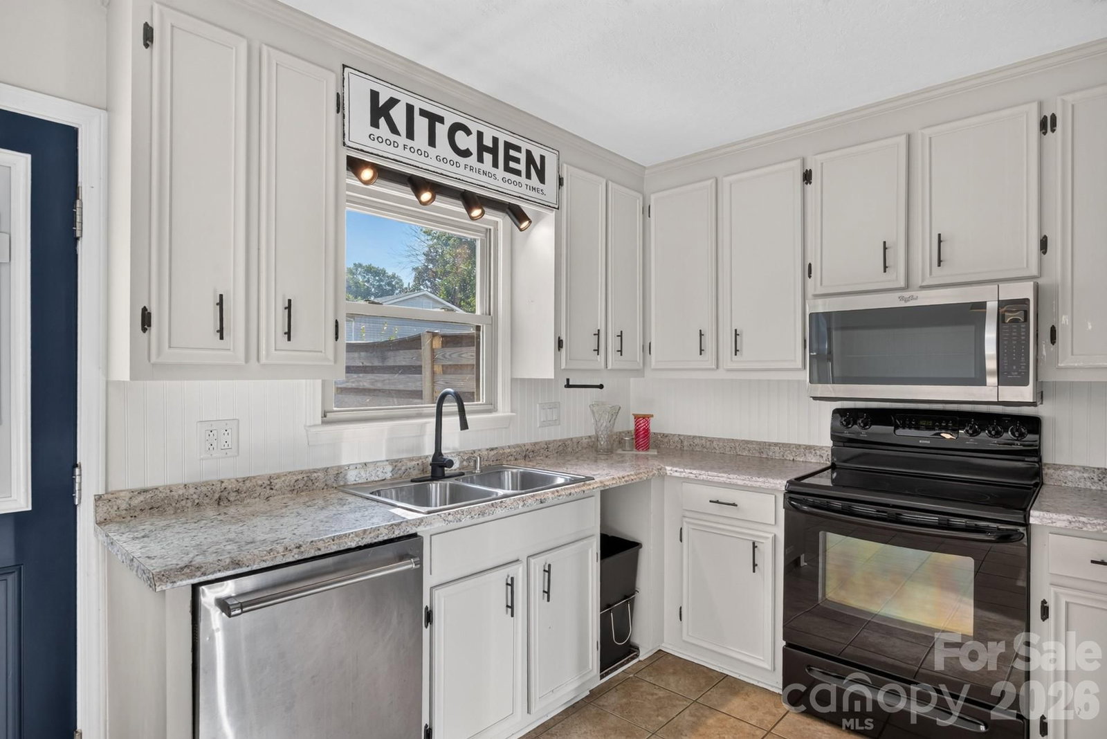 817 Mitchell Avenue, Salisbury, NC 28144 - Photo 2