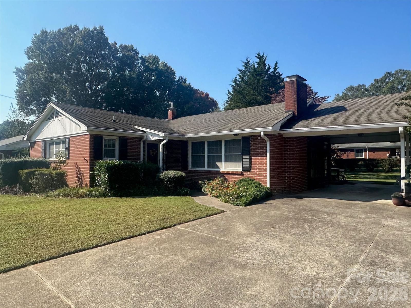 1400 Capri Road, Winston Salem, NC 27103