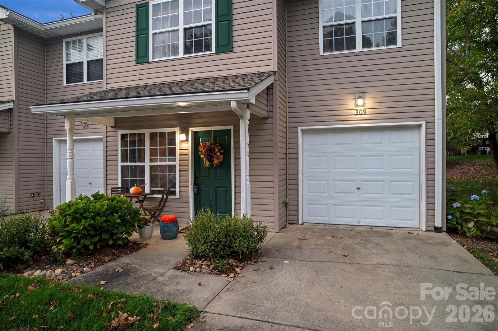 309 Wiltshire Circle, Fletcher, NC 28732 - Photo 3