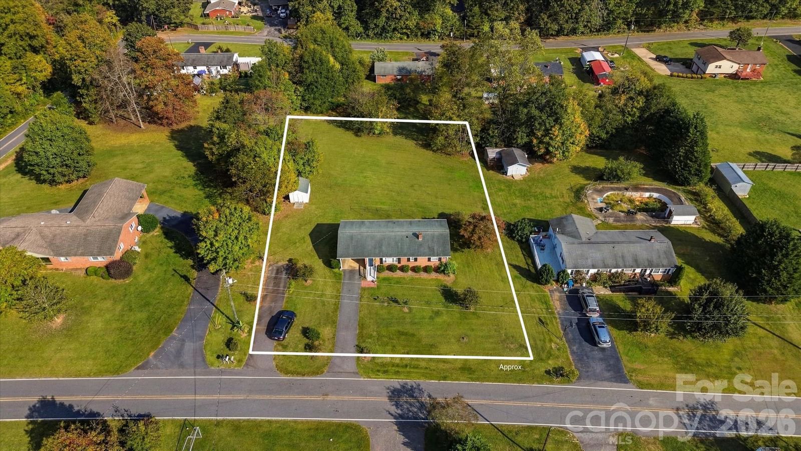 3983 Buff Street, Hickory, NC 28602 - Photo 2