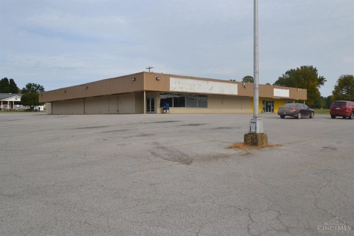 1670 US Rt 52, Aberdeen, OH 45101