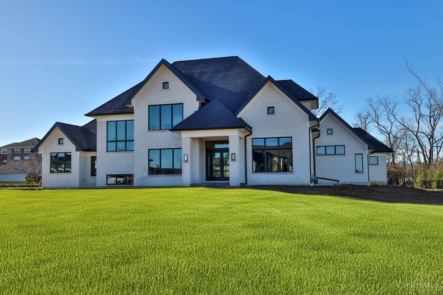 9 Old Orchard Lane, Indian Hill, OH 45242