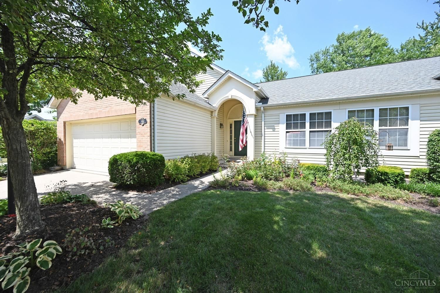 960 Raintree Lane, Hamilton Twp, OH 45039