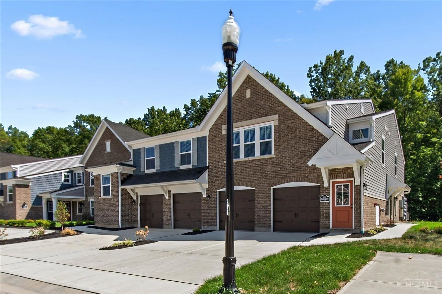 303 Parkview Lane, Miami Twp, OH 45150