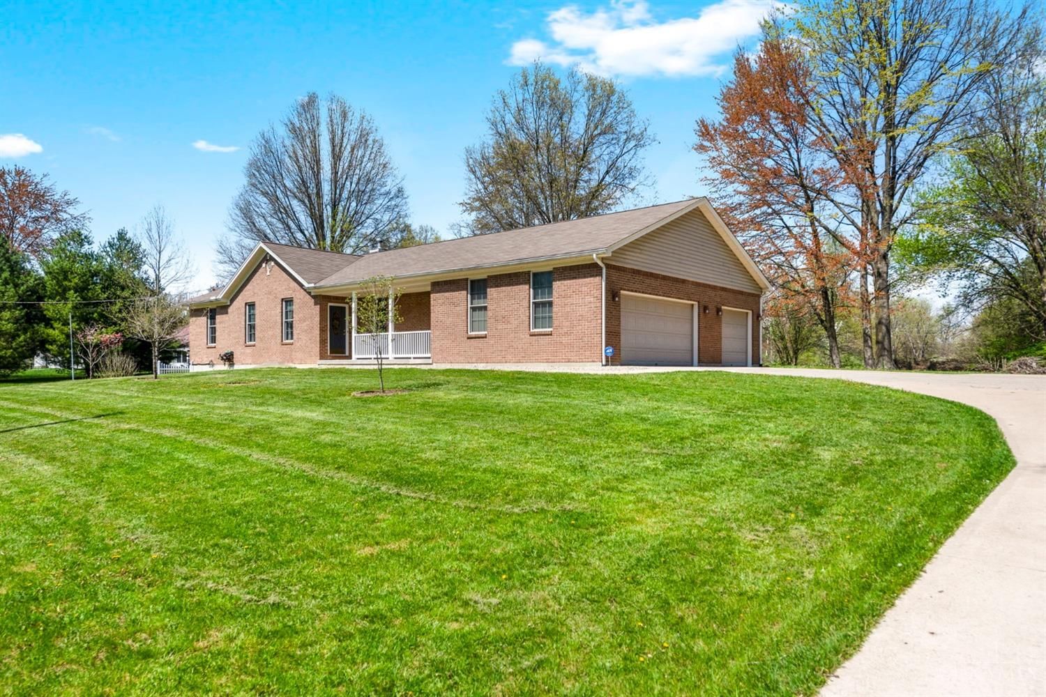 376 Dusseldorf Drive, Perry Twp, OH 45118